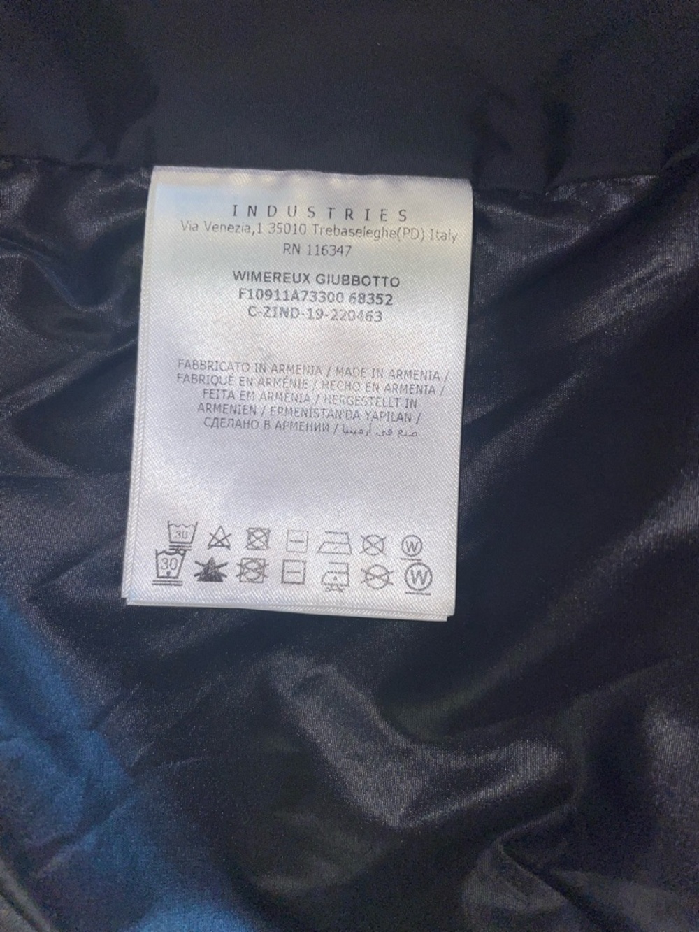 Moncler Black Men's Windbreaker Jacket with Red Trim - Picture 6 of 14